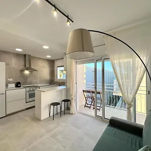  Appartement Sea Views Sanatori Beach, Barcelona